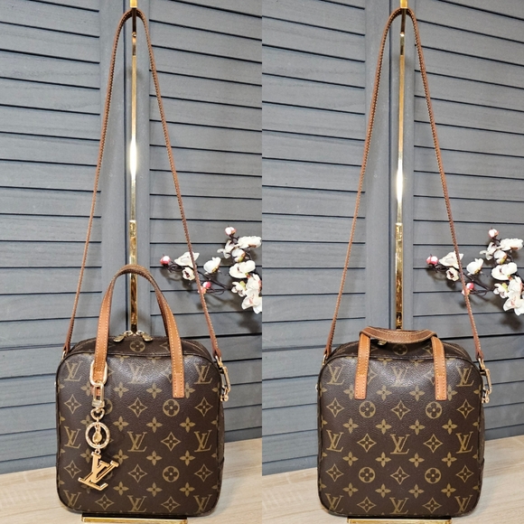 Authentic LOUIS VUITTON Monogram Spontini Shoulder Bag - Picture 2 of 11